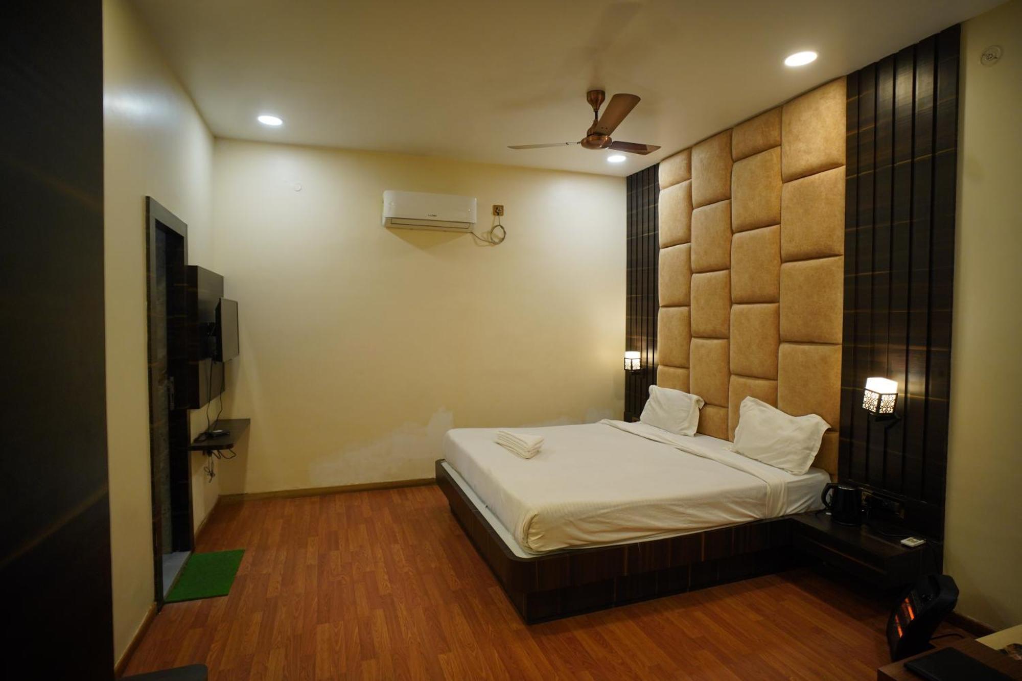 Hotel New Grand Deoghar Exterior photo